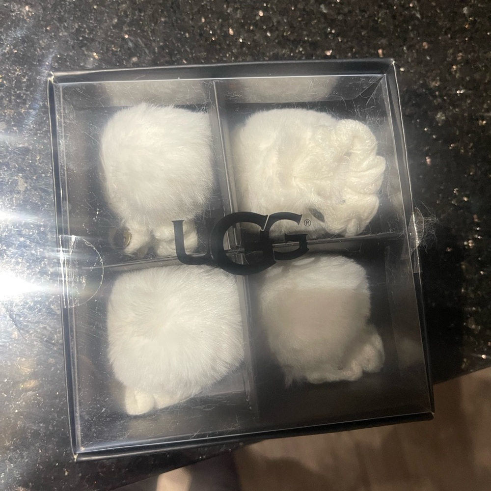 Ugg white fur ball napkin rings